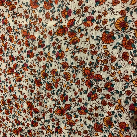 Floral shawl - Picture 4 of 4